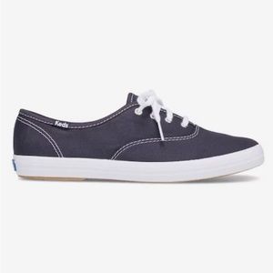 Brand new classic Keds. Navy.
